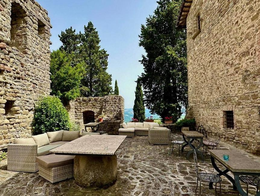 Castello Di Petroia Dimora D'Epoca Hotel Gubbio Bagian luar foto